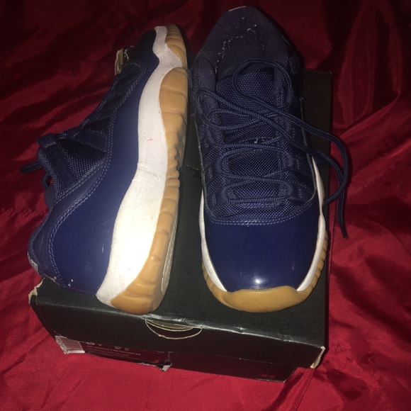 kids jordan retro 11 low